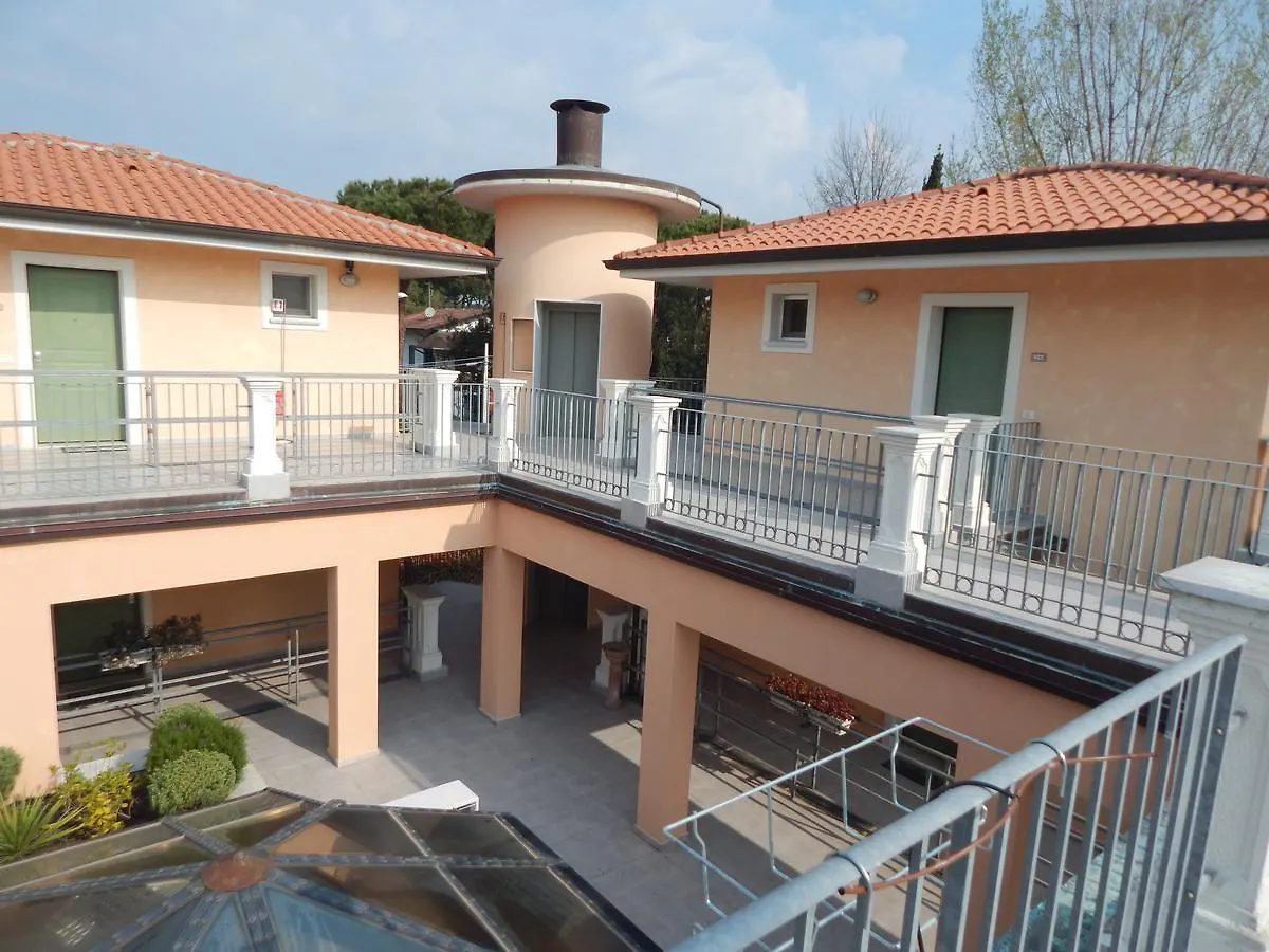 Aparthotel Rta La Pergola à Marina di Massa Italie